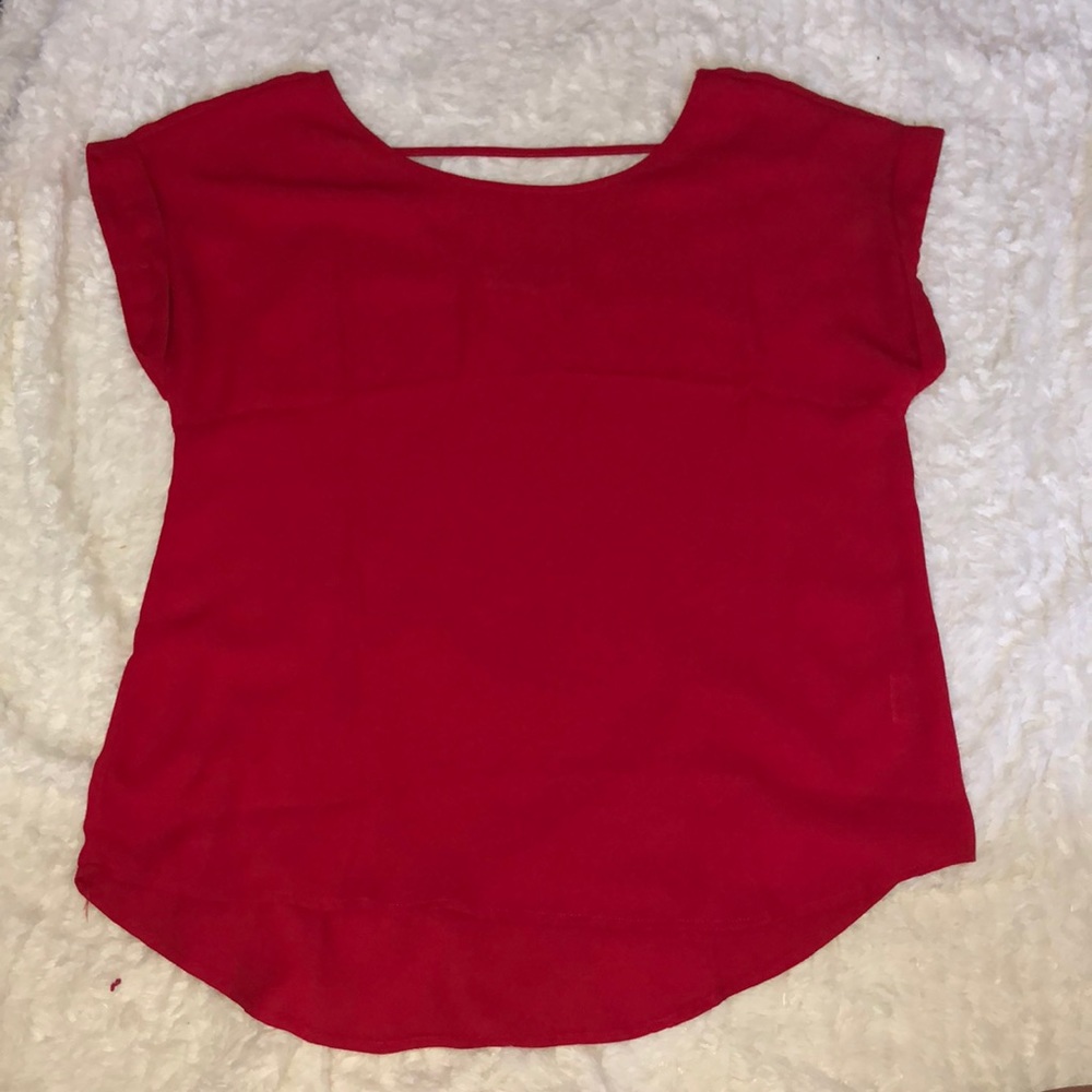 Red short sleeve dress shirt. Size medium.